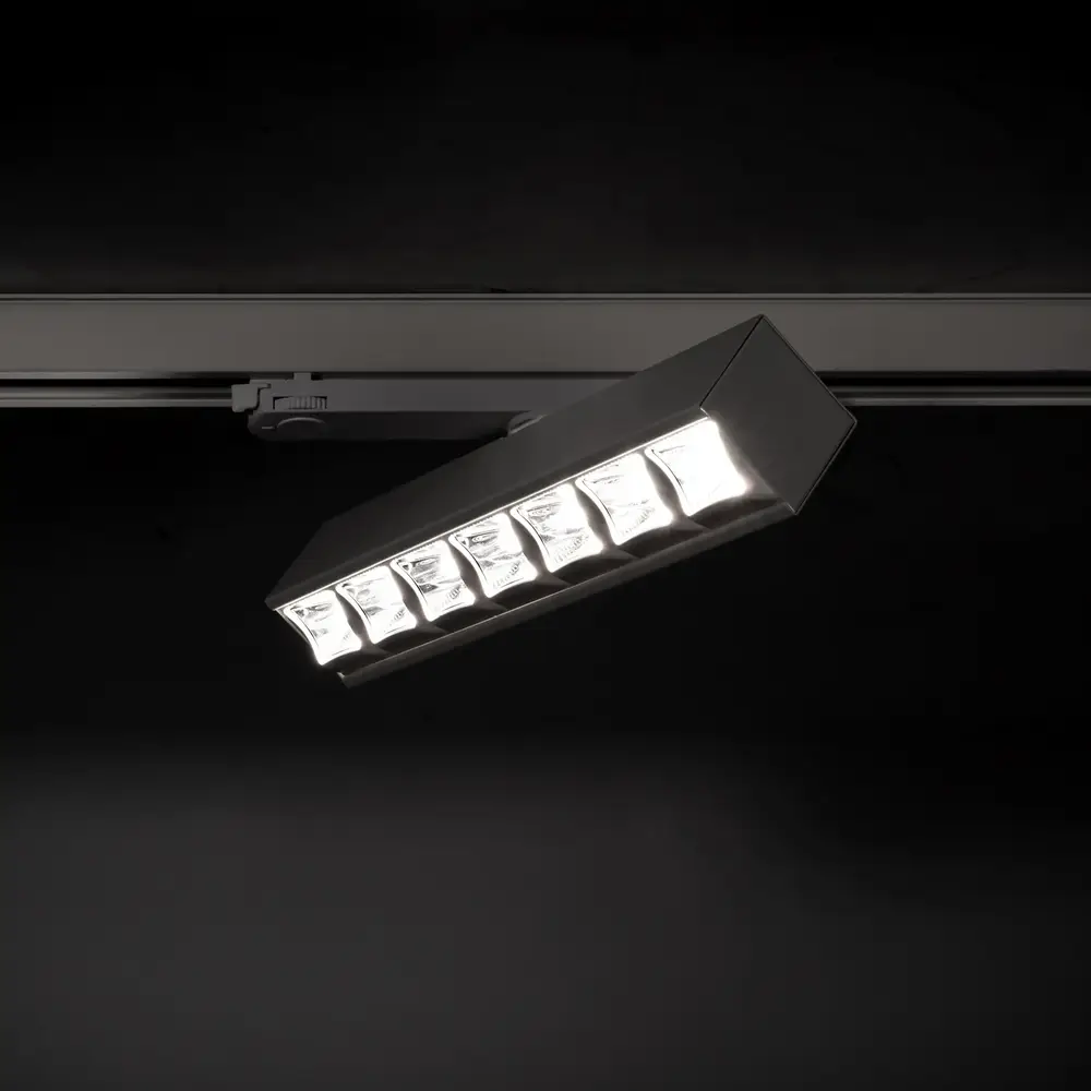 Flexblox Wallwash – Asymmetric luminaire for versatile feature lighting